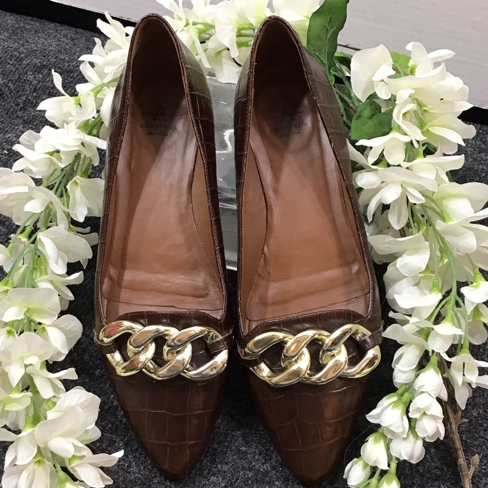 Aquatalia Brown Crocodile Poeta flats with gold chain 9.5